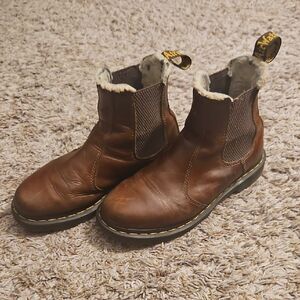 Dr. Martens Leonore 2976 Chelsea Boots Fur Lined Brown Leather US 6 / EU 37